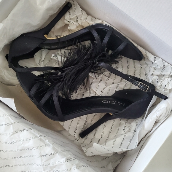 Aldo Stocking, black satin with marabou size 35